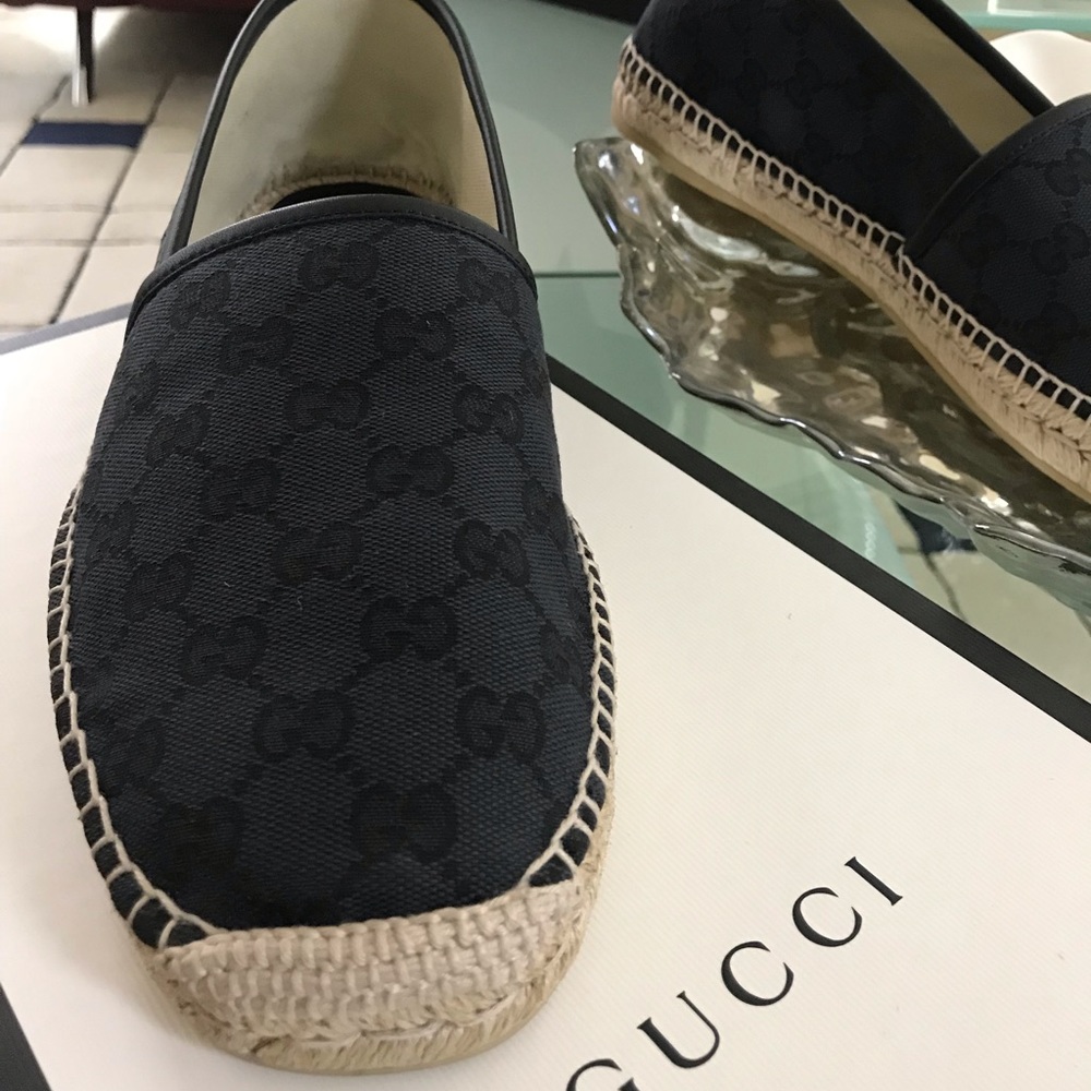 GUCCI - Picture 2 of 12